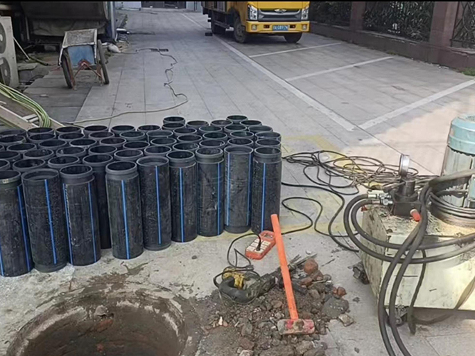 荆州PE置换管厂家 DN315置换管 非开挖管短管置换